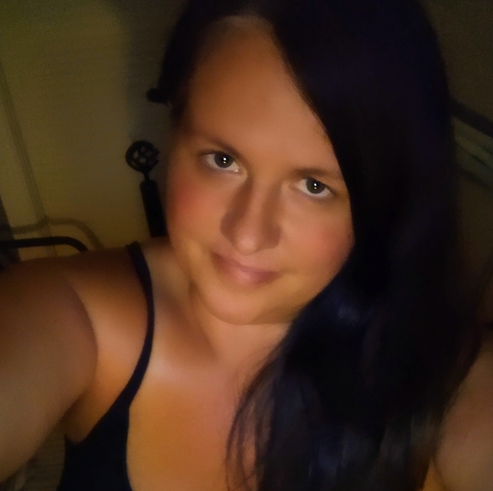 Meet your Posher, Kelli